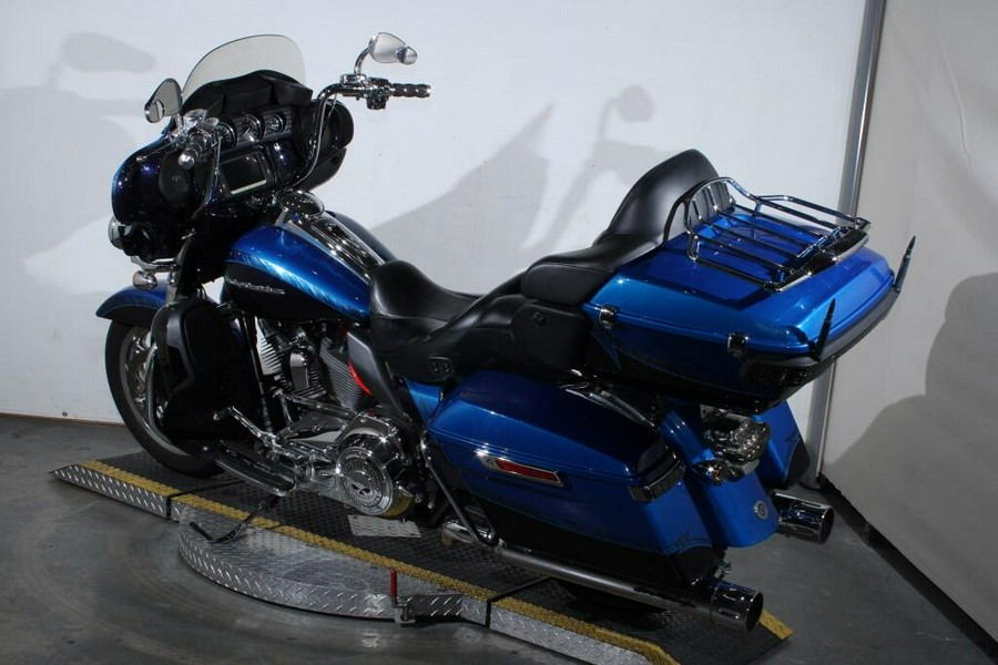 Used 2014 Harley-Davidson CVO Electra Glide Ultra Limited FLHTKSE Motorcycle For Sale In Miami, Florida