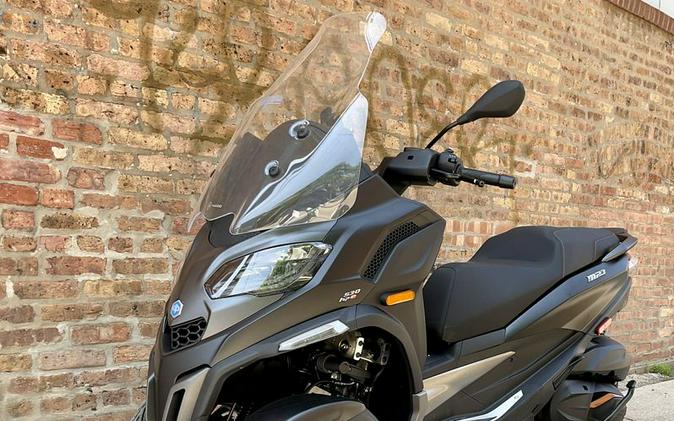 2024 Piaggio MP3 530 HPE Exclusive