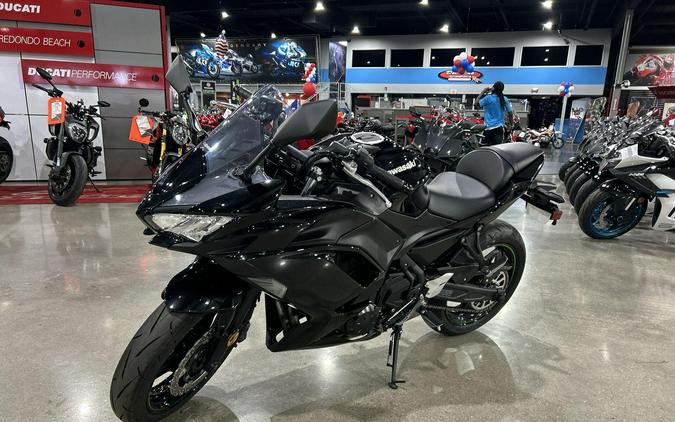 2025 Kawasaki NINJA 650 ABS