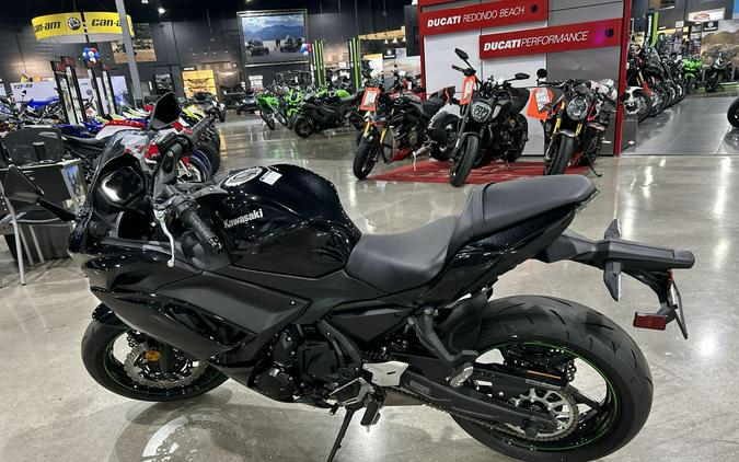 2025 Kawasaki NINJA 650 ABS