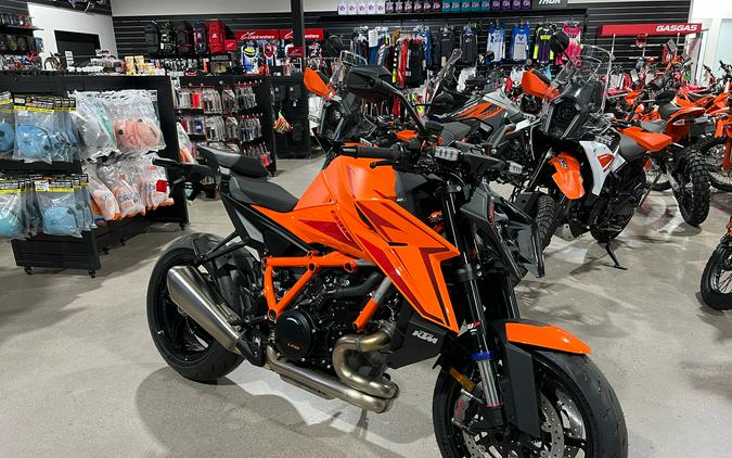 2026 KTM 1390 Super Duke R EVO