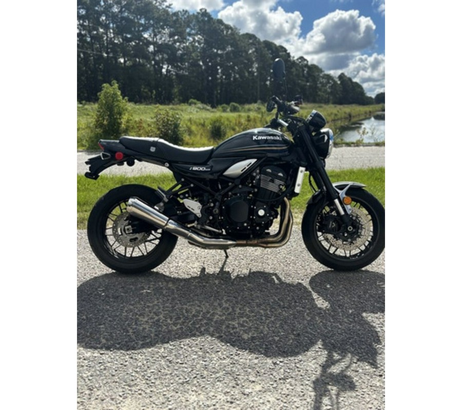 2018 Kawasaki Z900RS Metallic Spark Black
