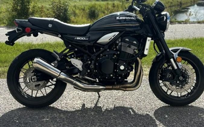 2018 Kawasaki Z900RS Metallic Spark Black
