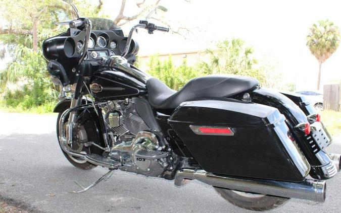 2012 HARLEY-DAVIDSON FLHTCU ULTRA CLASSIC EG