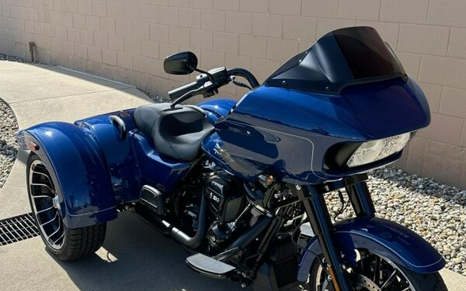 2023 Harley-Davidson Road Glide 3 Bright Billiard Blue – Black Finish