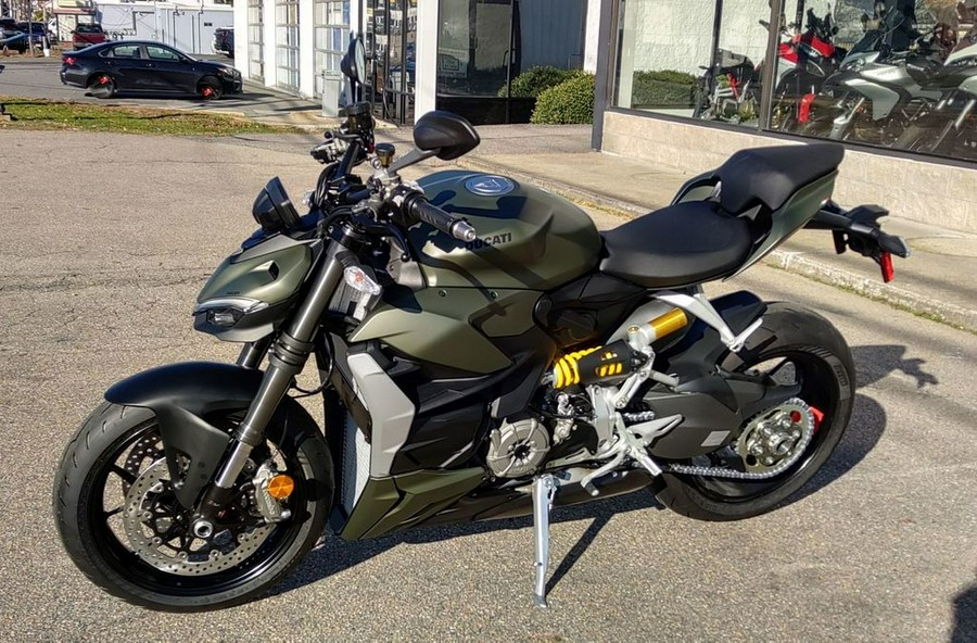 2024 Ducati Streetfighter V2 Storm Green