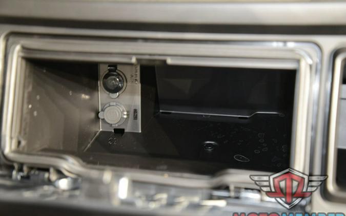 2026 Can-Am Defender MAX X Mr HD11 With Half-Doors