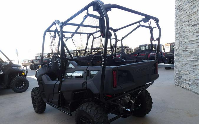 2026 Honda® SXS700M4DT