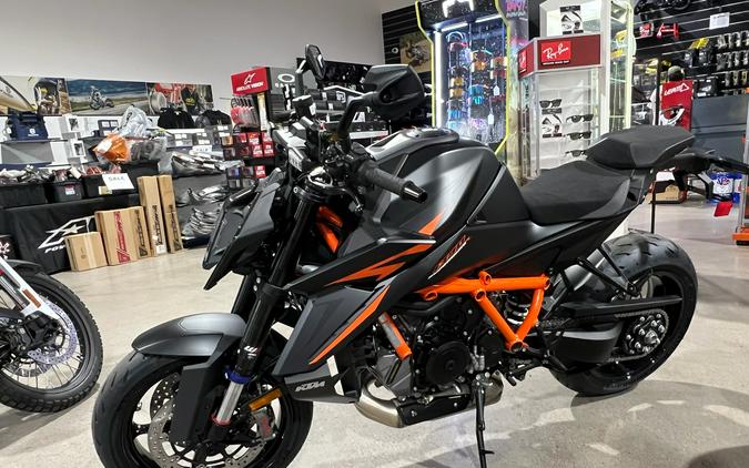 2026 KTM 1390 Super Duke R EVO