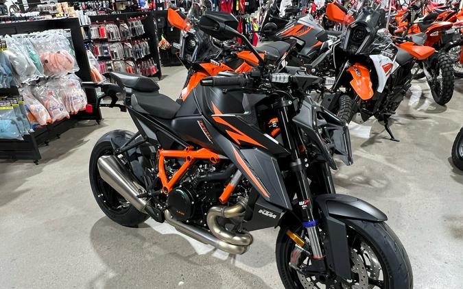 2026 KTM 1390 Super Duke R EVO