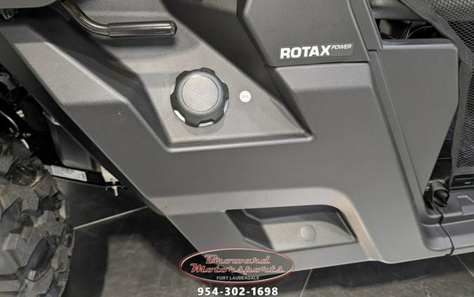 2026 Can-Am Defender MAX DPS HD9 Stealth Black