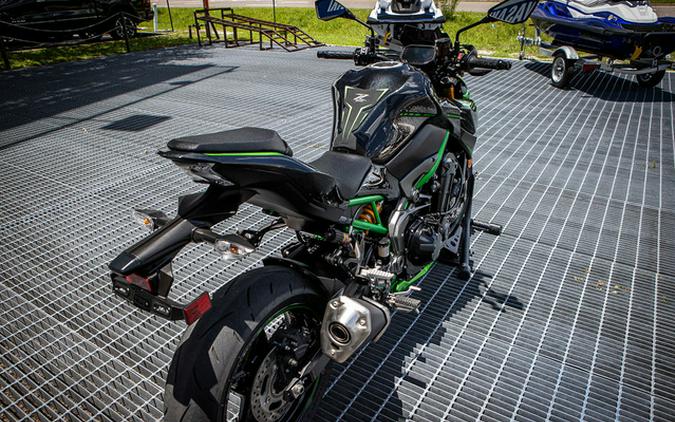 2024 Kawasaki Z900 SE ABS