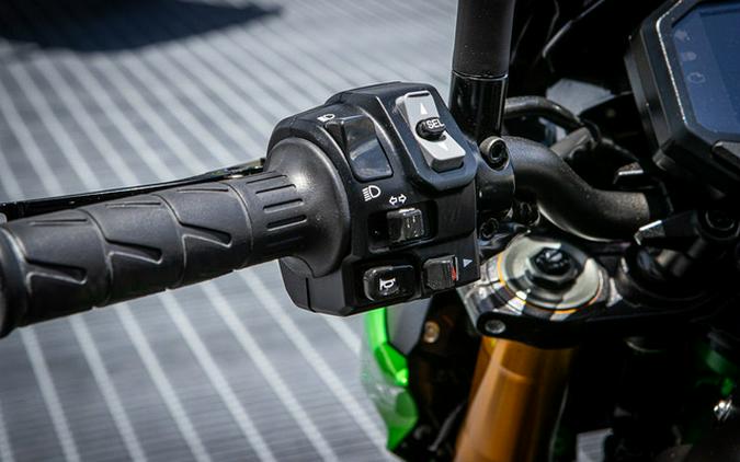 2024 Kawasaki Z900 SE ABS
