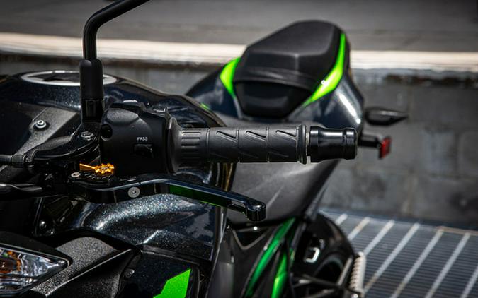2024 Kawasaki Z900 SE ABS