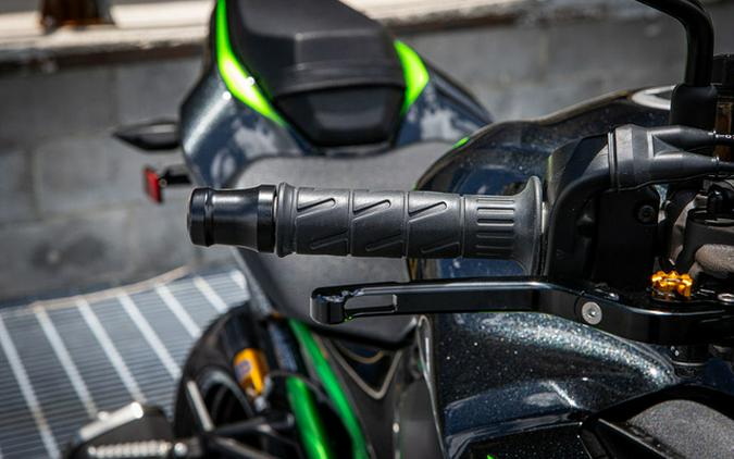 2024 Kawasaki Z900 SE ABS