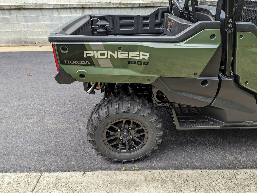 2023 Honda PIONEER 1000-6 Deluxe Crew