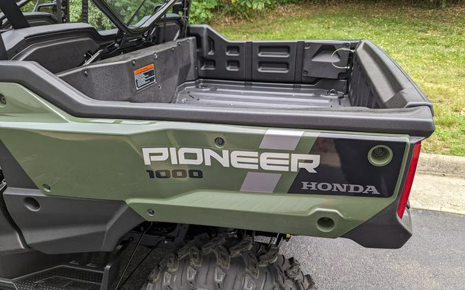 2023 Honda PIONEER 1000-6 Deluxe Crew