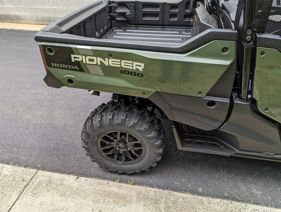 2023 Honda PIONEER 1000-6 Deluxe Crew