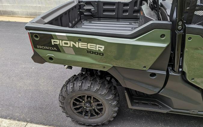 2023 Honda PIONEER 1000-6 Deluxe Crew