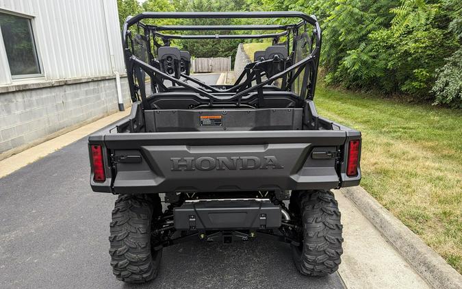 2023 Honda PIONEER 1000-6 Deluxe Crew