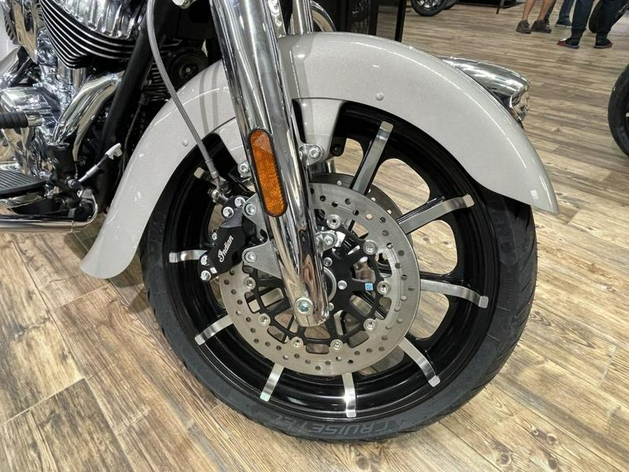 2022 Indian Motorcycle® Chieftain® Limited Silver Quartz Metallic