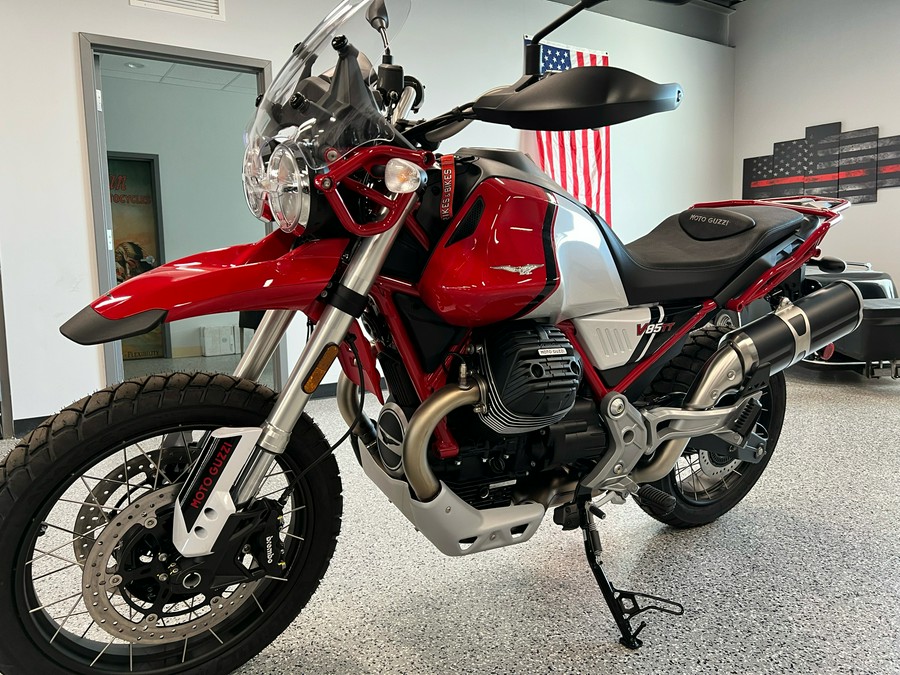 2021 Moto Guzzi V85 TT Adventure E5