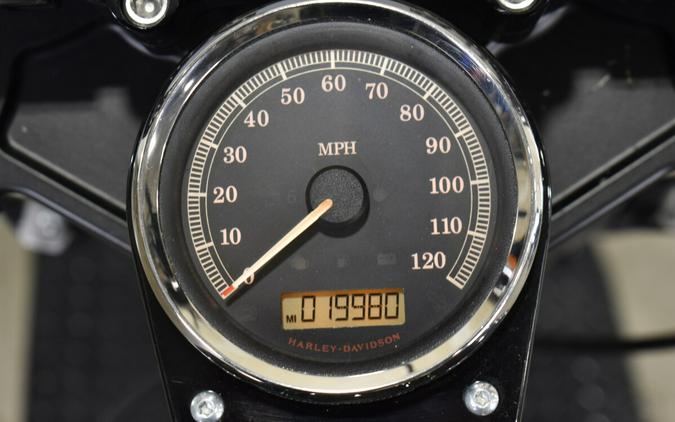 2011 Harley-Davidson Blackline