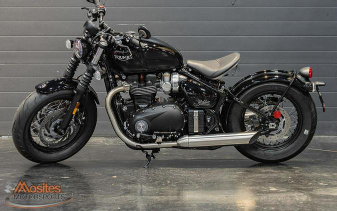 2023 Triumph Bonneville Bobber Jet Black