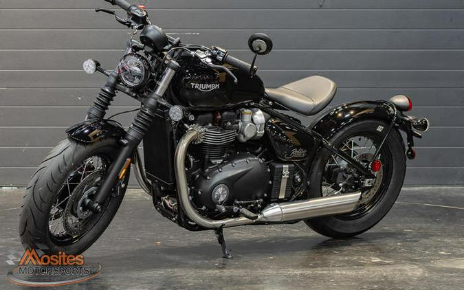 2023 Triumph Bonneville Bobber Jet Black