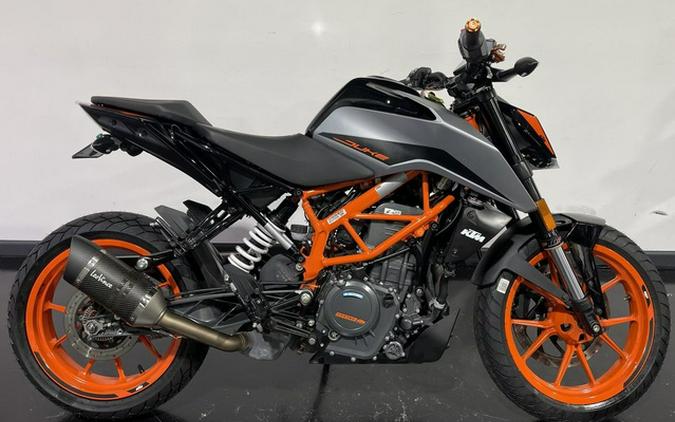 2022 KTM Duke 390