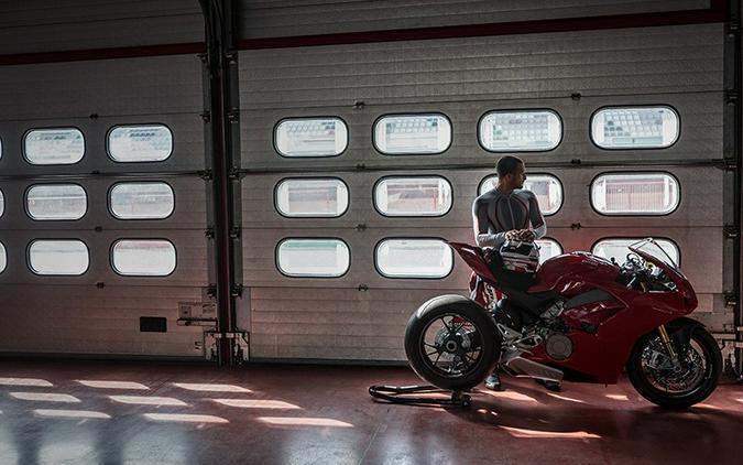 2019 Ducati Panigale V4 S