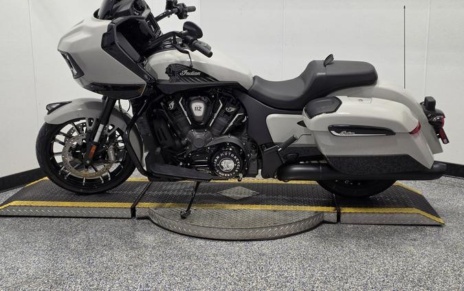 2026 Indian Motorcycle Challenger Dark Horse 112 + PowerBand Audio Package