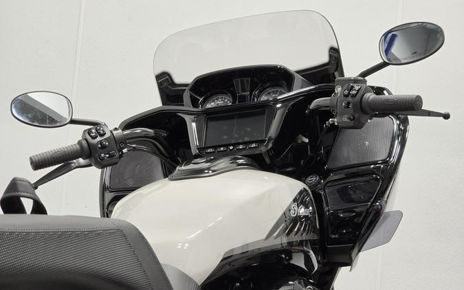 2026 Indian Motorcycle Challenger Dark Horse 112 + PowerBand Audio Package