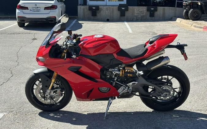 2025 Ducati Panigale V2 S