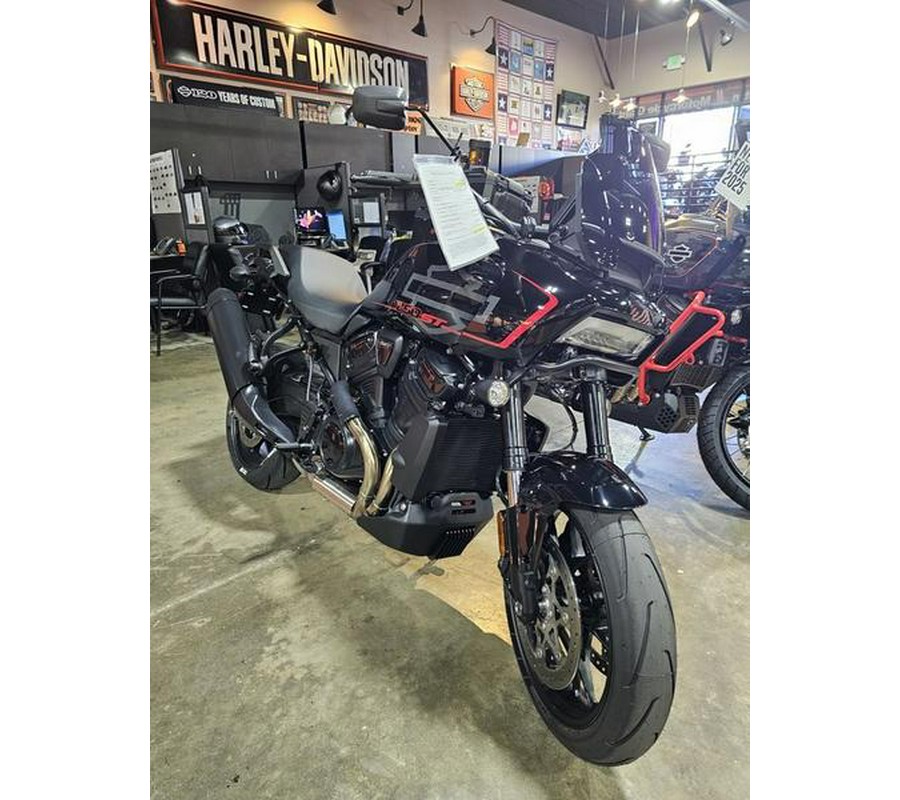 2025 Harley-Davidson® RA1250ST - Pan America® 1250 ST