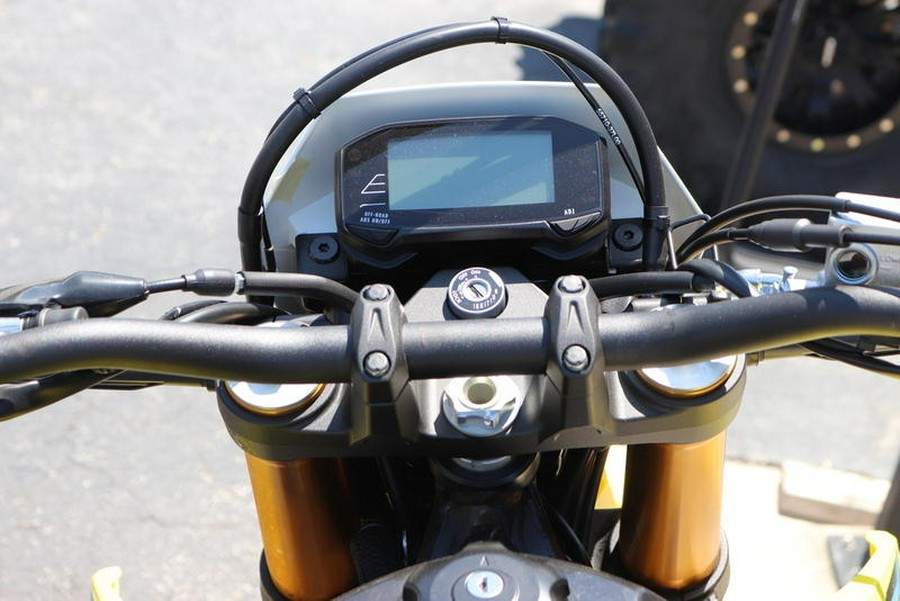 2025 Suzuki DR-Z 4S Base