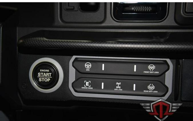 2026 Can-Am Defender MAX XT CAB HD11