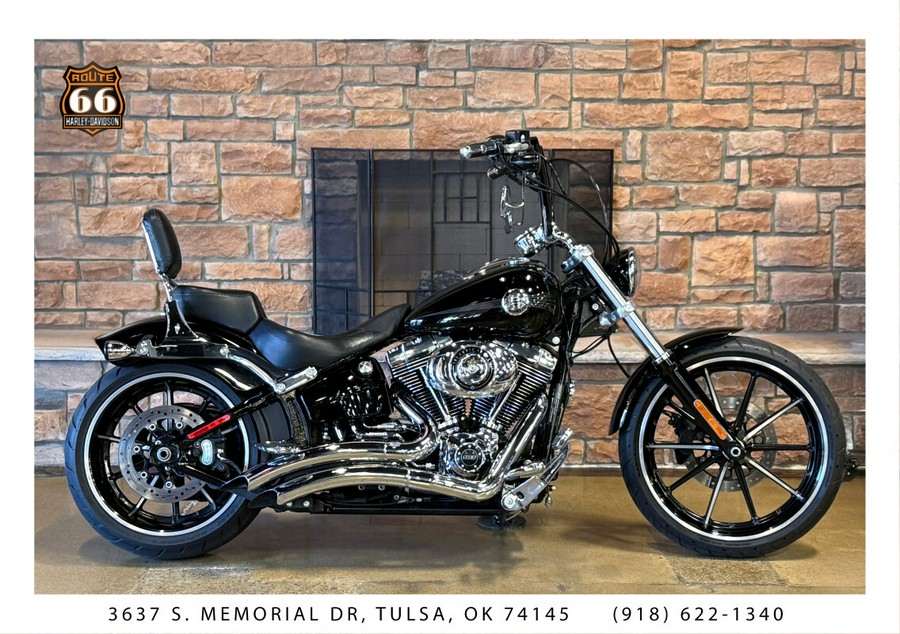 2015 Harley-Davidson® Breakout® Vivid Black