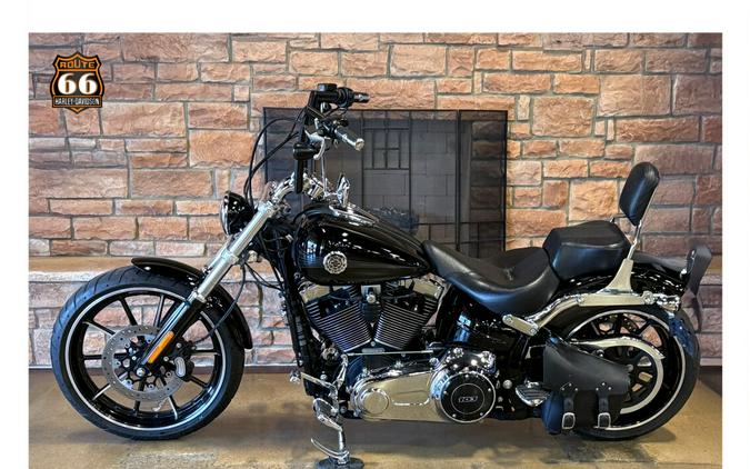 2015 Harley-Davidson® Breakout® Vivid Black