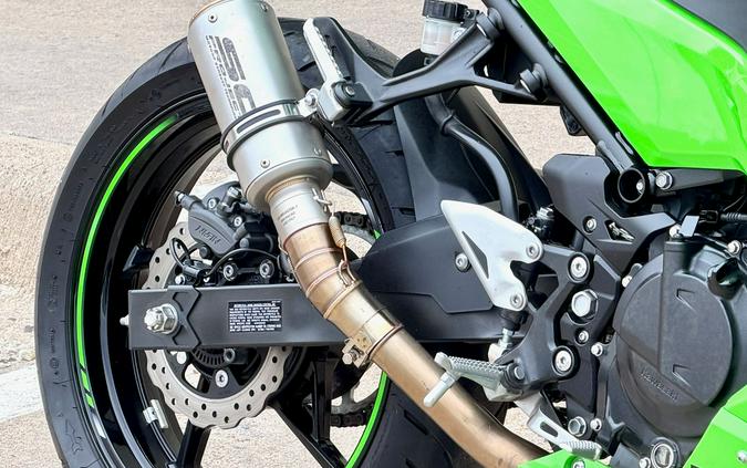 2023 Kawasaki Ninja 400 KRT Edition