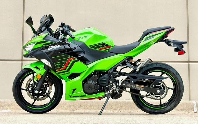2023 Kawasaki Ninja 400 KRT Edition