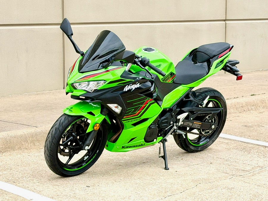2023 Kawasaki Ninja 400 KRT Edition