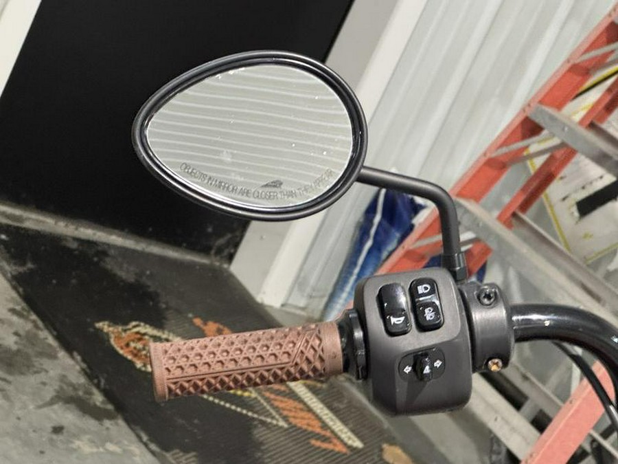 2023 Indian Motorcycle® Chief® Bobber ABS Stryker Red Metallic