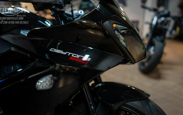 2026 Triumph Daytona 660 Sapphire Black