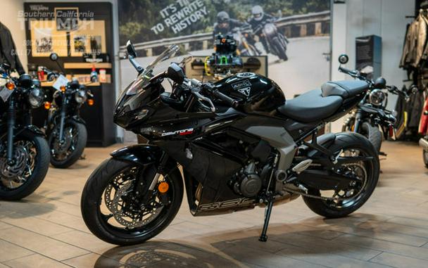 2026 Triumph Daytona 660 Sapphire Black