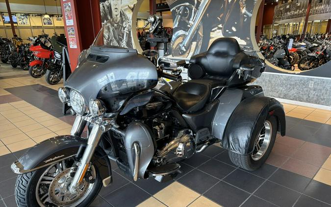 2021 Harley-Davidson® Tri Glide® Ultra FLHTCUTG