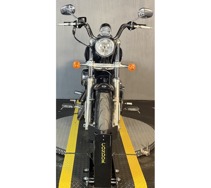 2014 Harley-Davidson® SuperLow® 1200T XL1200T BLACK W/ PINSTRIPE