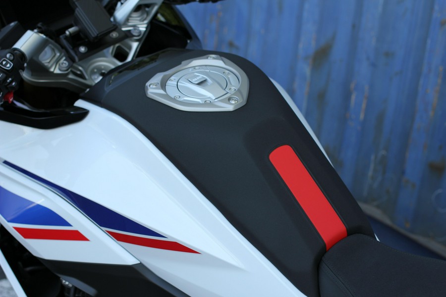 2026 BMW R 1300 RS