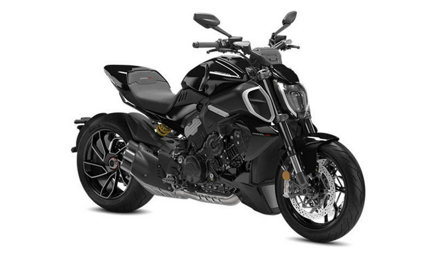 2023 Ducati Diavel V4 Thrilling Black