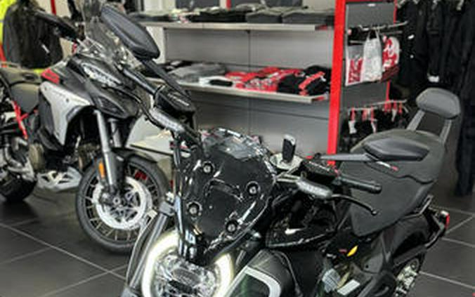 2023 Ducati Diavel V4 Thrilling Black